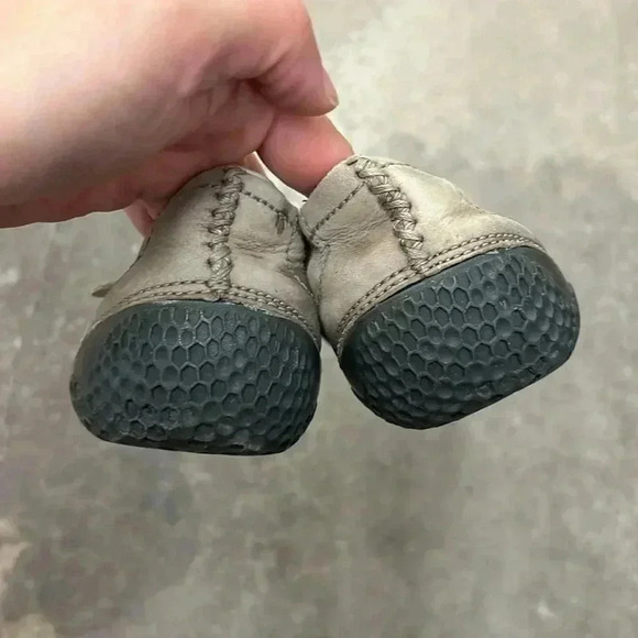 Patagonia leather  mary janes shoes - Picture 4 of 6